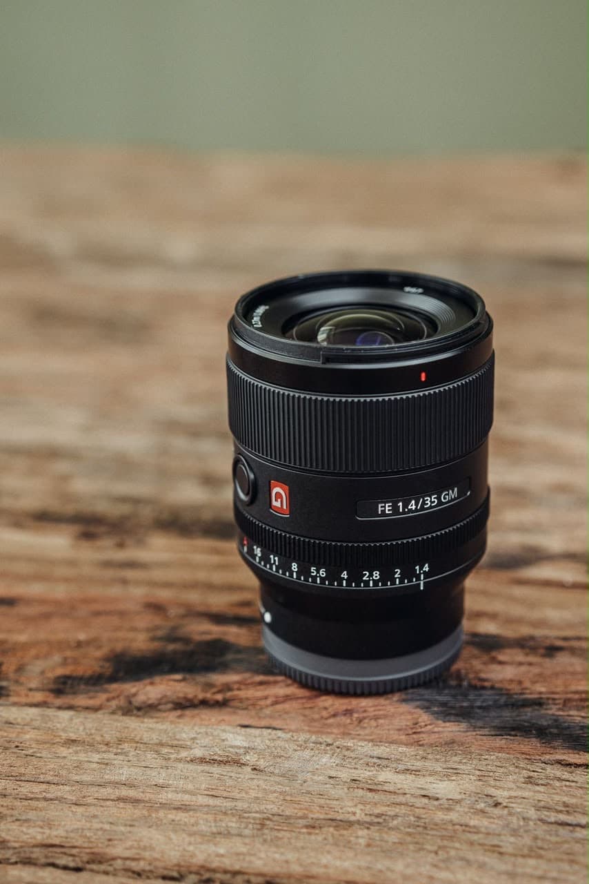 Sony Sigma 35mm (f1.4)