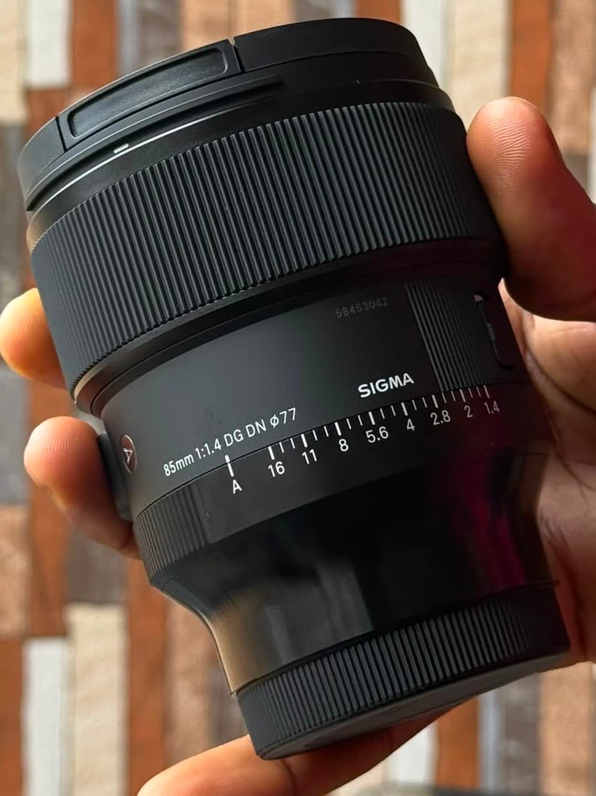 Sony Sigma 85mm (f1.4)
